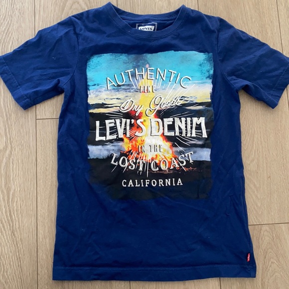 Levi’s boys short sleeve graphic T-shirt size medium - Picture 1 of 3